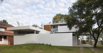 Argentina: Casa Lottersberger, Santa Fe - Irigoyen / Navarro arquitectos