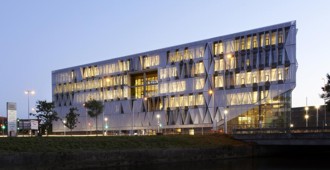 Video: Campus Kolding, University of Southern Denmark - Henning Larsen Architects