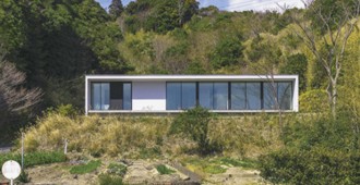 Japón: 'Casa en la ladera', Shirahama - Okuwada Architects Office