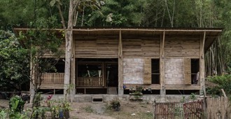 Ecuador: Casa Convento - Enrique Mora Alvarado