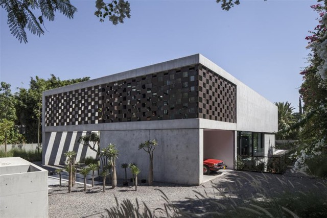 Israel: 'Corten House', Savyon - Pitsou Kedem Architects