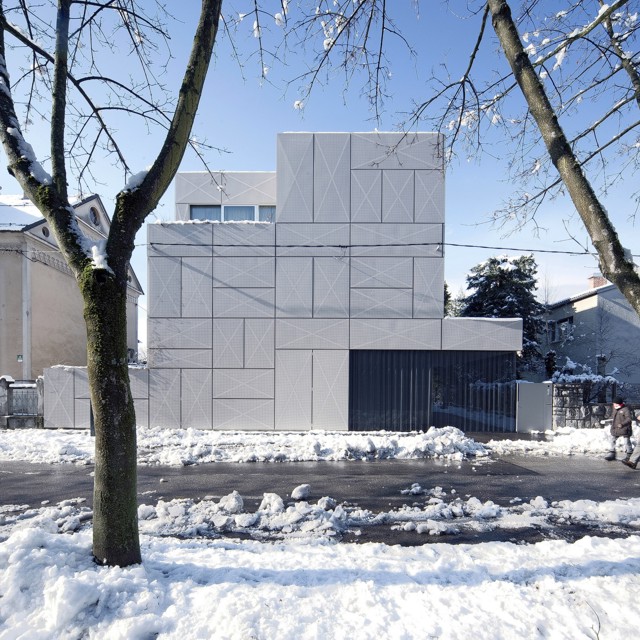 Eslovenia: 'Villa Criss-Cross Envelope', Liubliana - OFIS Arhitekti