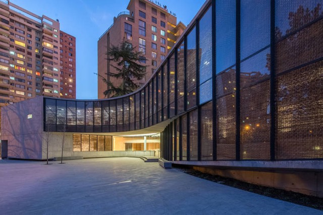 Chile: Museo Violeta Parra, Santiago - Undurraga Devés Arquitectos