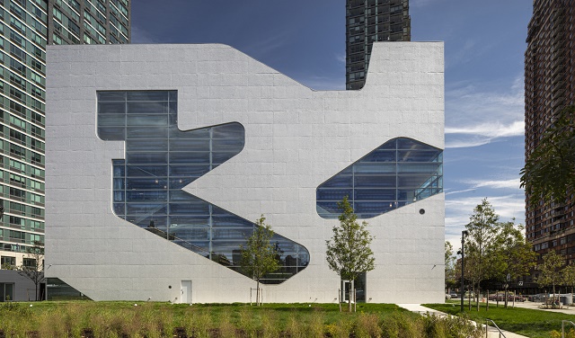 Estados Unidos: Hunters Point Library - Steven Holl Architects