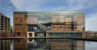 Estados Unidos: Lewis Arts Complex, Universidad de Princeton, New Jersey - Steven Holl Architects