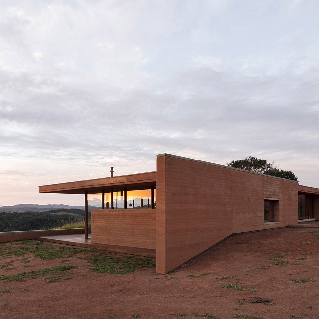 Brasil: Casa en Cunha - Arquipélago Arquitetos 