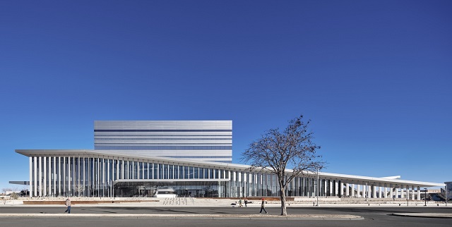 Estados Unidos: Salón de Artes Escénicas y Ciencias Buddy Holly - Diamond Schmitt Architects