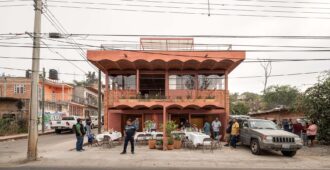 México: Centro Comunitario El Salitre - Omar Vergara Taller