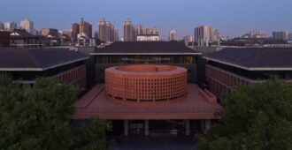 China: Ampliación del Museo de Bellas Artes de Qujiang - Neri&Hu