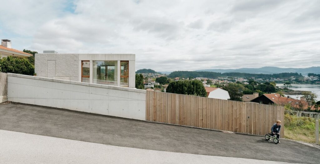 España: Casa en Carabuxeira - Carbajo Barrios Arquitectos