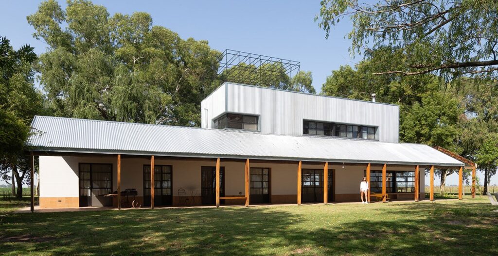 Argentina: Casa de Campo en Pila - DRM Arquitectura