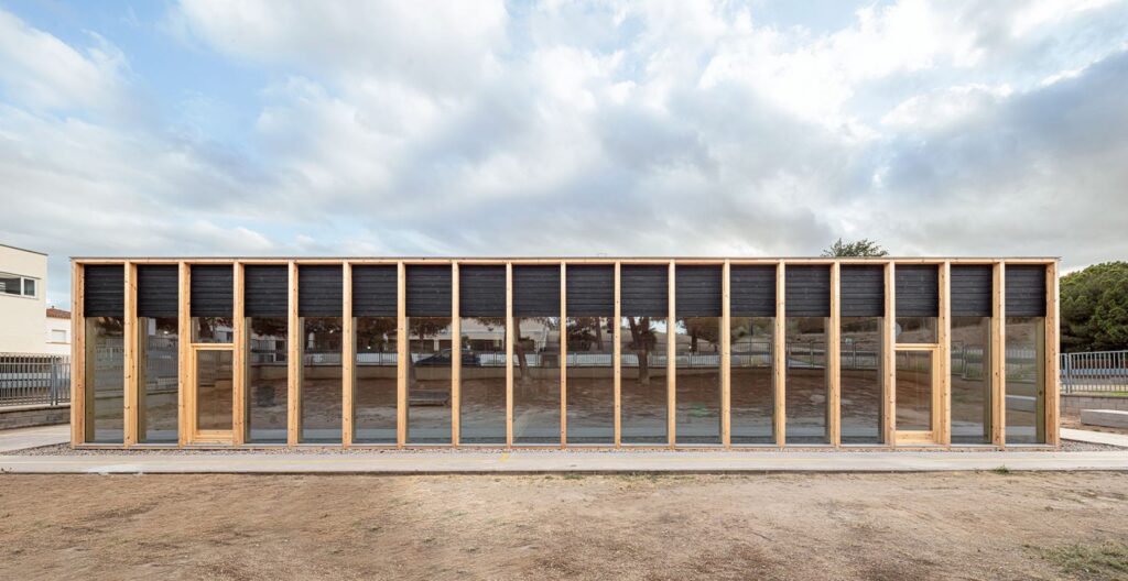 España: Gimnasio municipal en Lliçà de Vall - Ágora Arquitectura