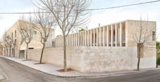 España: 42 viviendas sociales en Son Servera - Peris + Toral Arquitectes
