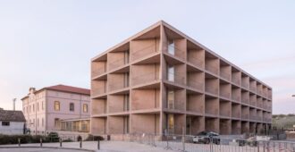 Portugal: Antigua fábrica ‘A Ideal’, residencias para personas mayores - Nuno Valentim Arquitectura
