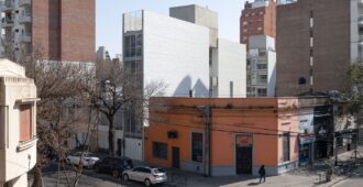 Argentina: Edificio PI - STGO