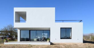 Argentina: Casa Modular - LOMA Arq+