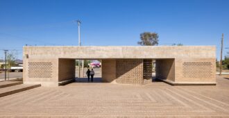 México: Plaza Benito Juárez - Fernanda Canales