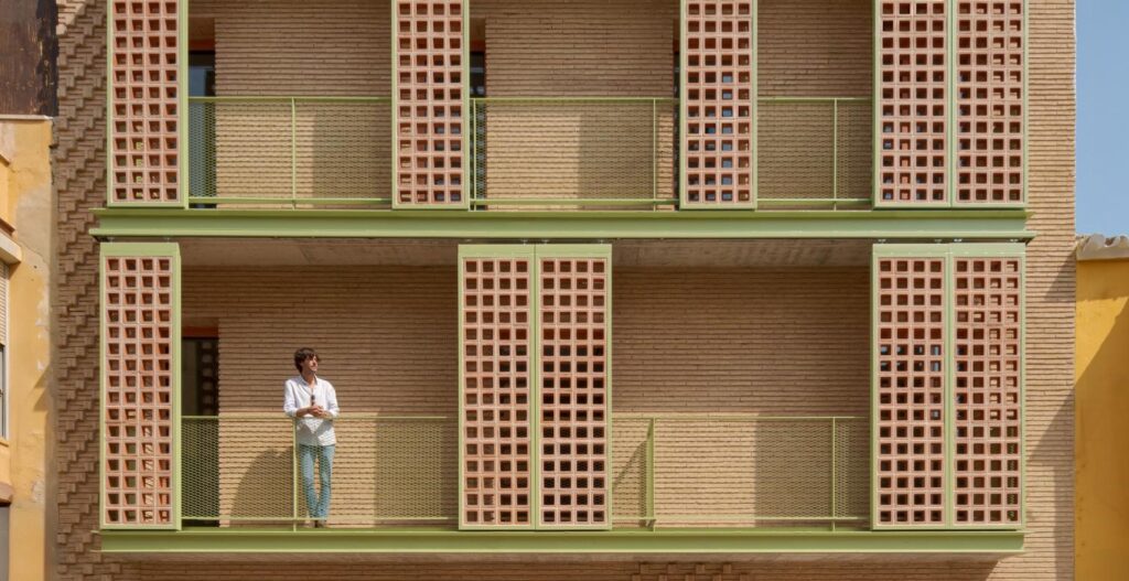 España: Edificio residencial Mazarí en Málaga - Endosdedos Arquitectura