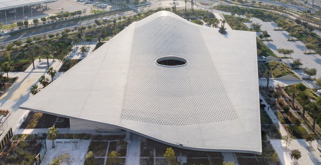 Qatar: Centro Al-Mujadilah y Mezquita para Mujeres - Diller Scofidio + Renfro (DS+R)