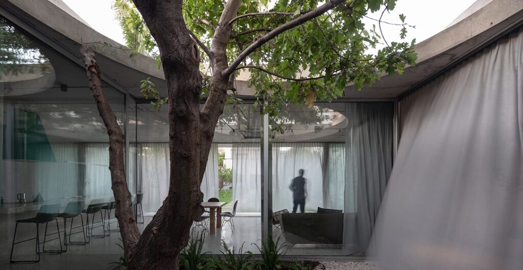 Uruguay: Pabellón y patio - livni +