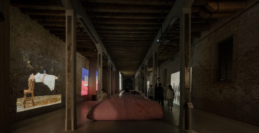 Italia: “Siestario”, Pabellón Argentino en la XIX Exposición Internacional de Arquitectura de la Bienal de Venecia – Juan Manuel Pachué y Marco Zampieron