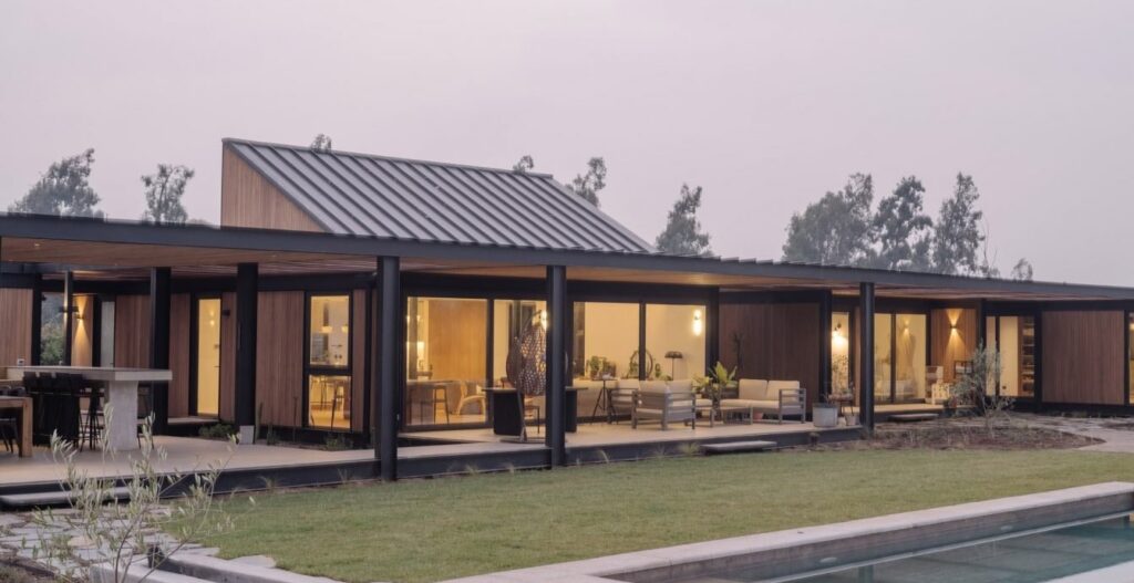 Chile: Casa con Lucarna - Paralelo Transversal