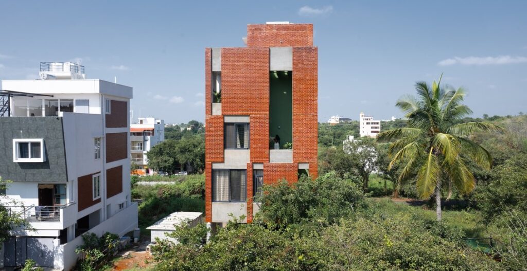 India: La Casa Turahalli - ShoulderTap