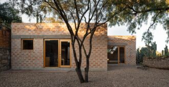 México: Casa Finlandia - Escobedo Soliz