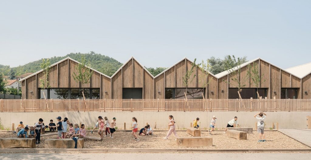 Francia: Centro de ocio Grupo escolar Jules Ferry - DEMAIN