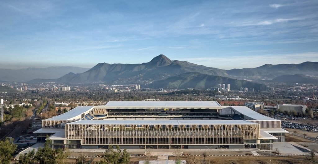 Chile: Renovación del estadio del Club Deportivo Universidad Católica - IDOM