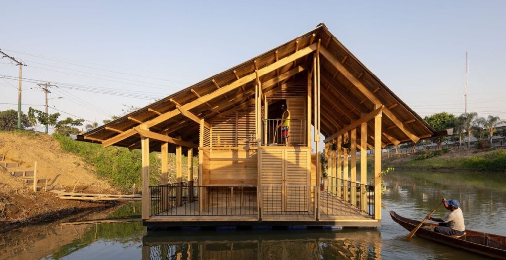 Ecuador: El Barrio Flotante de las Balsas - Natura Futura