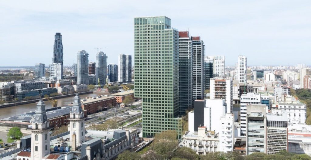 Argentina: Huergo 475 - Adamo Faiden