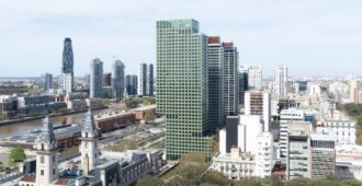 Argentina: Huergo 475 - Adamo Faiden