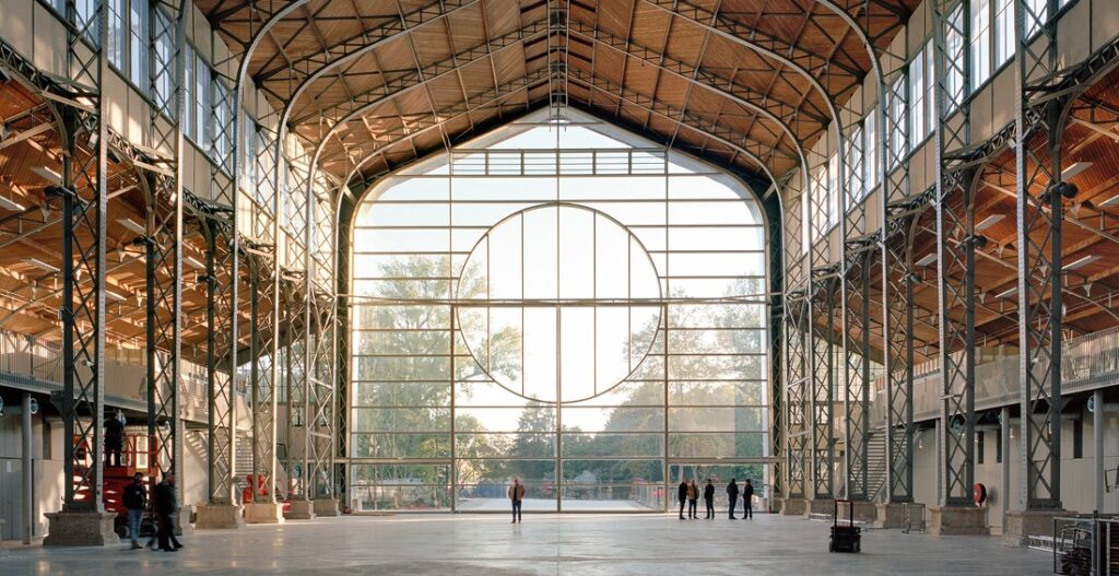 Francia: Hangar Y - DATA Architectes