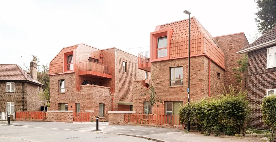 Inglaterra: Farmstead Road - Metropolitan Workshop