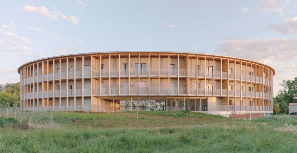 Francia: Viviendas sociales en Cornebarrieu - Régis Roudil Architectes