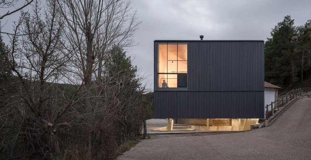España: Pabellón de Invierno - Valdivieso Arquitectos