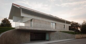 España: La Casa de Hormigón - Ele Arkitektura
