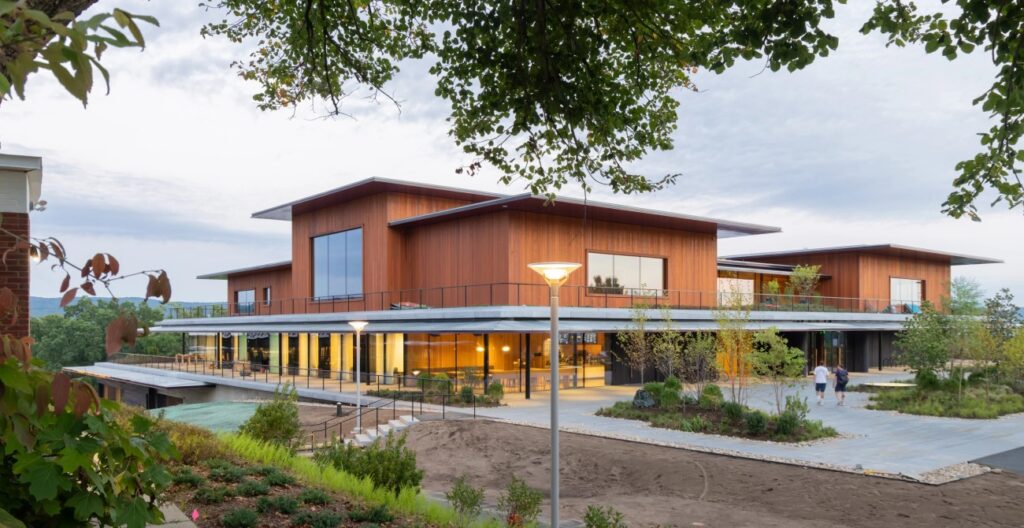 Estados Unidos: Amherst College - Herzog & de Meuron + Sasaki Associates