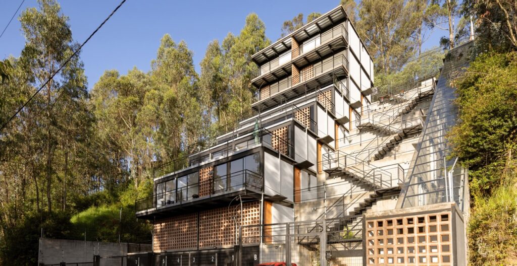 Ecuador: Conjunto Habitacional P3 - ERDC arquitectxs